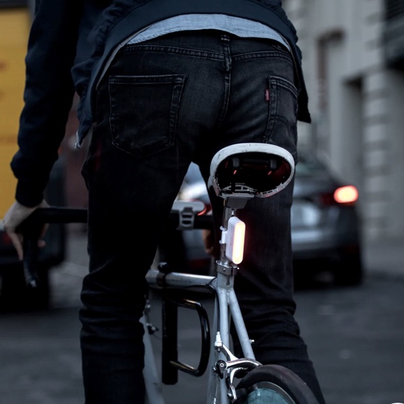 NEW Mpowerd Luci Solar Bike Light Set - Picture 6 of 13